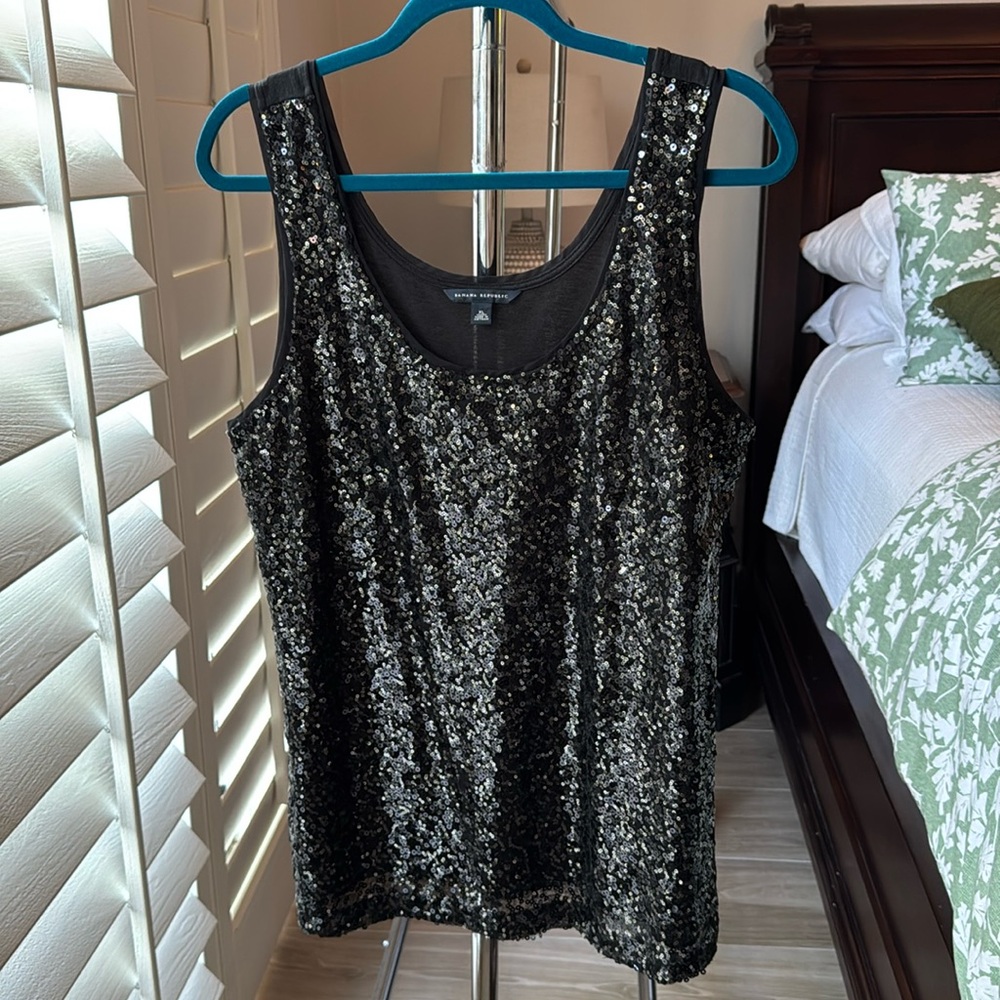 Banana Republic Tank Top  XL Black Sleeveless
